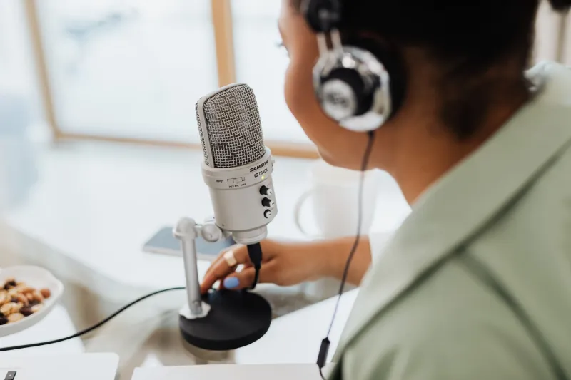 Your Viewers Are Leaving Because of Your Mic, Not Your Camera